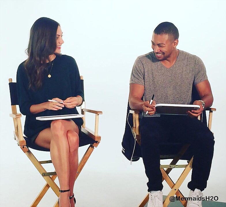 Behind the scenes Phoebe Tonkin en The Originals