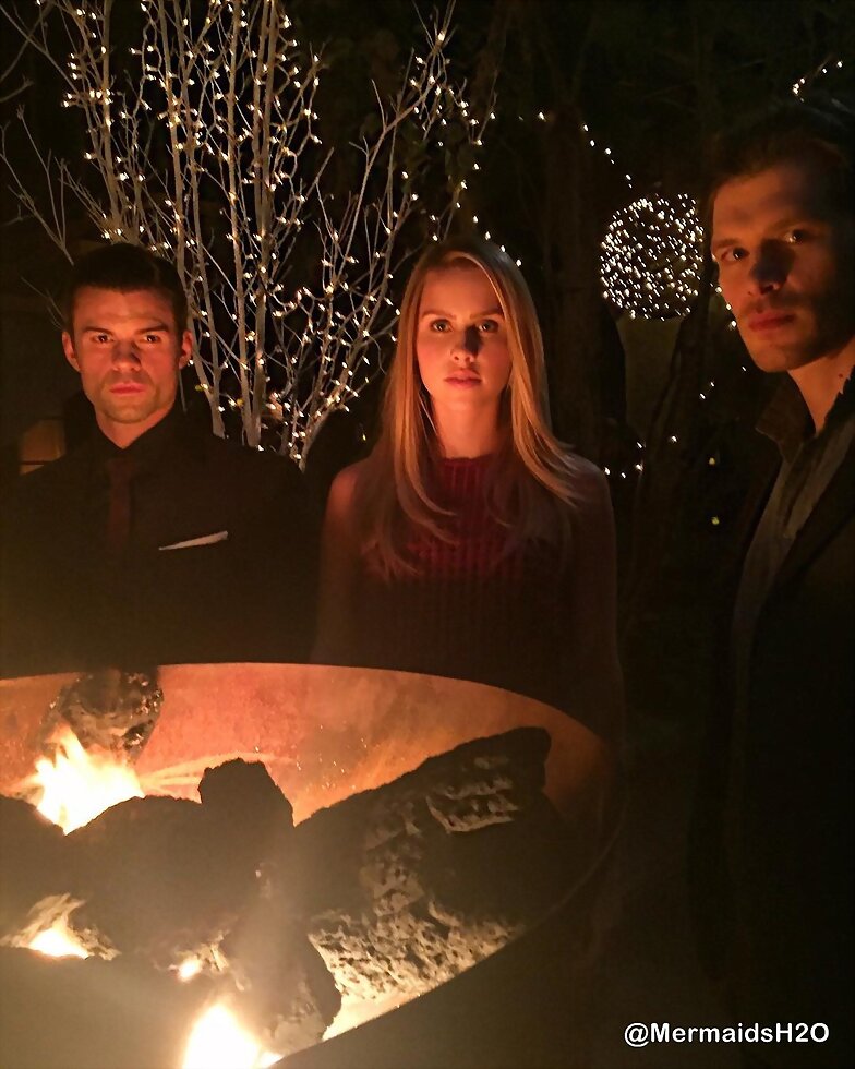 Behind the scenes Claire Holt en The Originals