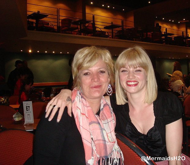 Cariba Heine con su madre