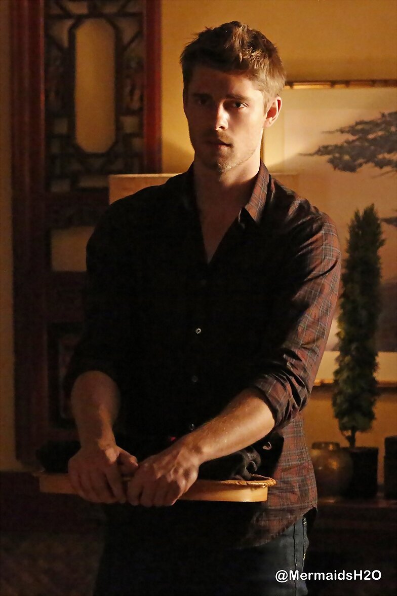Luke Mitchell en la serie Agents of SHIELD