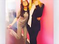 Lucy Fry y Zoey Deutch 2014