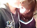Allie Bertram y su perro Charles