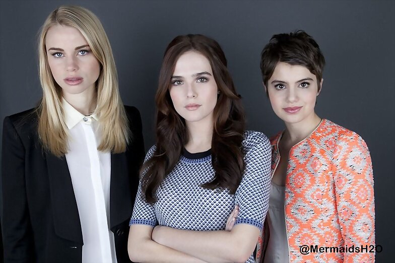 Lucy Fry, Zoey Deutch & Sami Gayle studio Popsugar