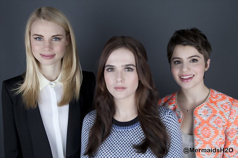 Lucy Fry, Zoey Deutch & Sami Gayle studio Popsugar