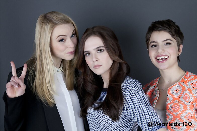 Lucy Fry, Zoey Deutch & Sami Gayle studio Popsugar