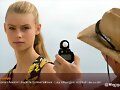 Lucy Fry en la serie Alien Surf Girls