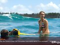 Lucy Fry en la serie Alien Surf Girls