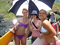 Lucy Fry en la serie Alien Surf Girls