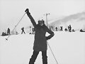 Phoebe Tonkin con su novio en Park City, Utah
