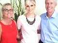 Amy Ruffle con sus padres