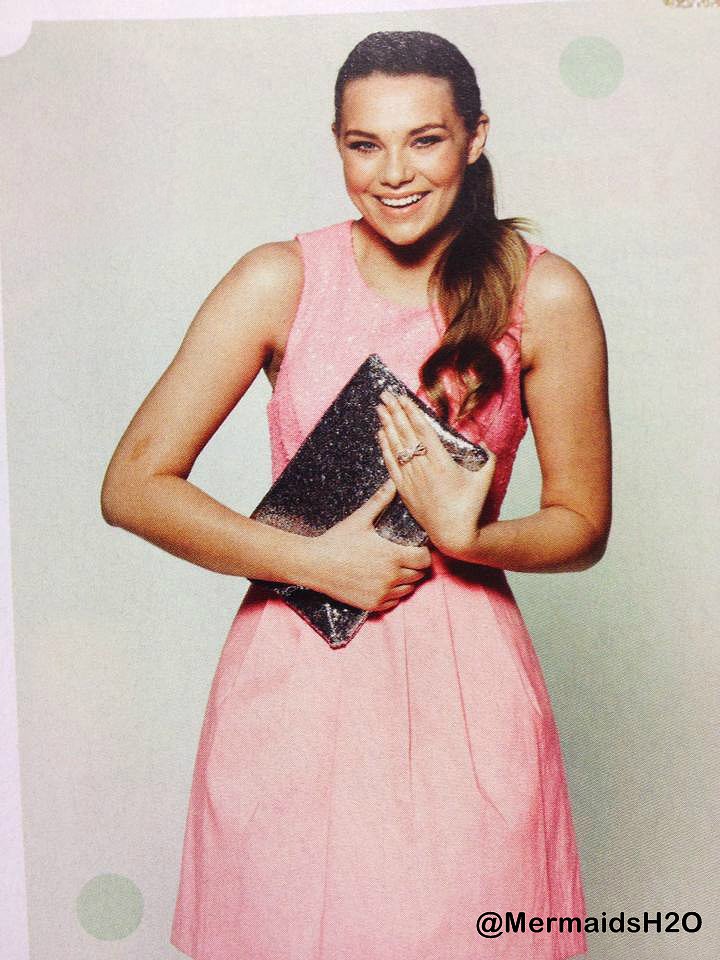 Indiana Evans photoshoot para Dolly 2012