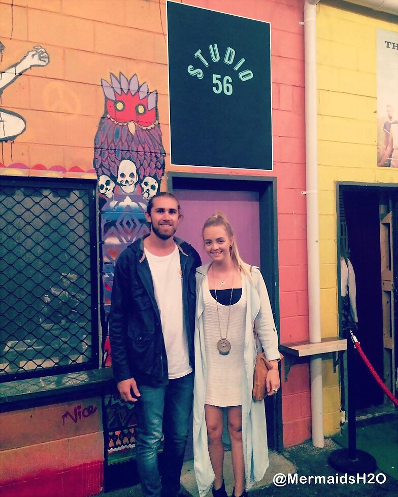 Cleo Massey con su novio Luke Dempsey