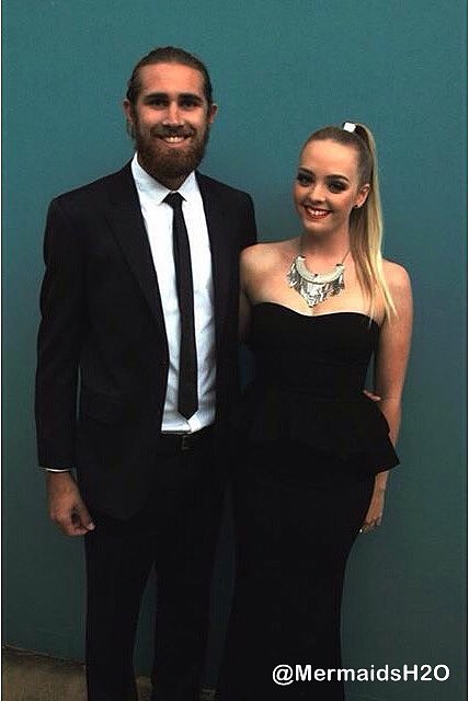 Cleo Massey con su novio Luke Dempsey