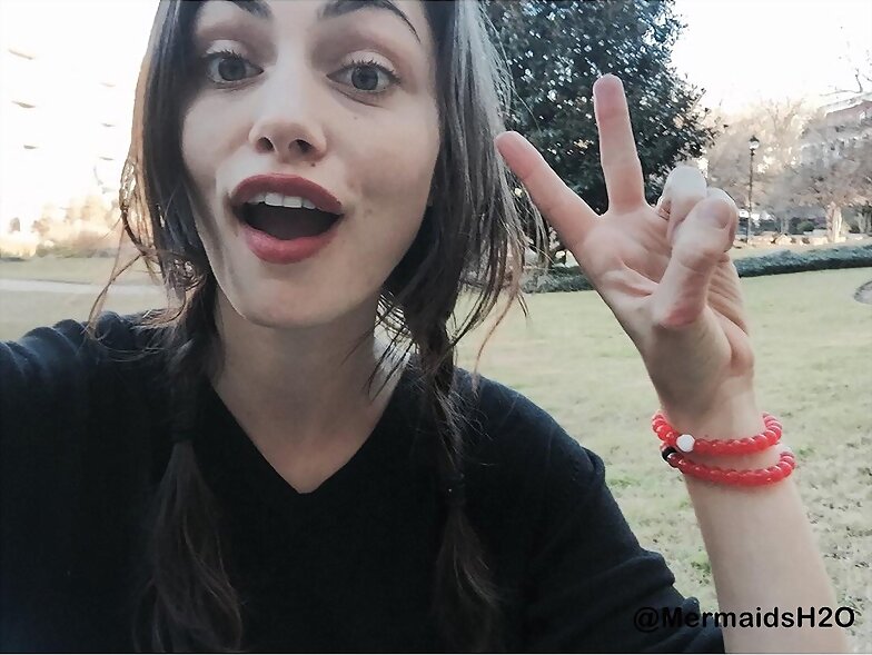Phoebe Tonkin pulsera livelokai