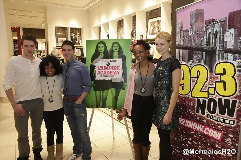 Lucy Fry & Dominic Sherwood Meet Fans New Jersey