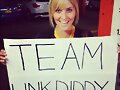 Amy Ruffle apoyando a su novio Lincoln Younes