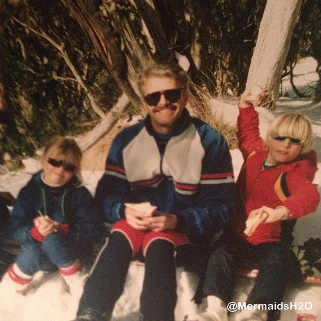 Amy Ruffle de pequeña con su familia