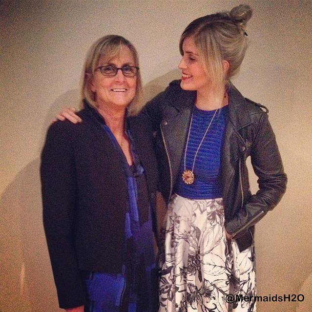 Amy Ruffle con su madre Annette Ruffle