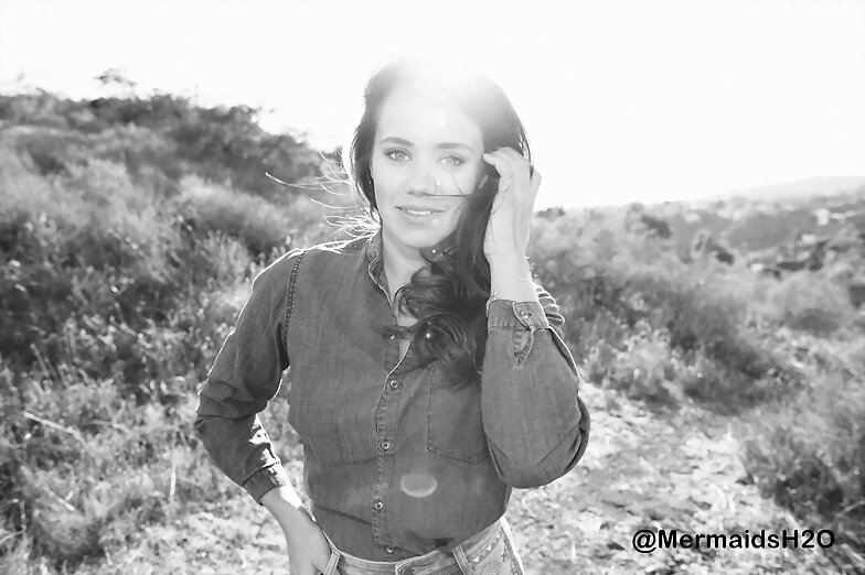 Allie Bertram photoshoot para Bellus Magazine 2015