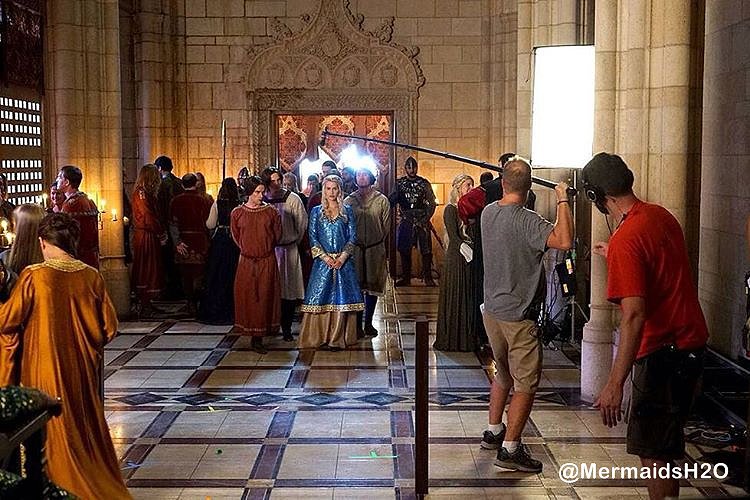 Behind the scenes Claire Holt en The Originals