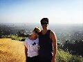 Amy Ruffle con su novio Lincoln Younes