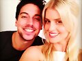 Amy Ruffle con su novio Lincoln Younes