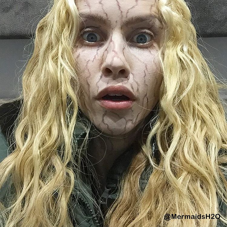 Behind the scenes Claire Holt en The Originals
