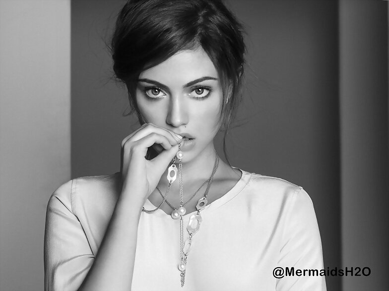 Phoebe Tonkin - 'Jan Logan Jewelery' 2012