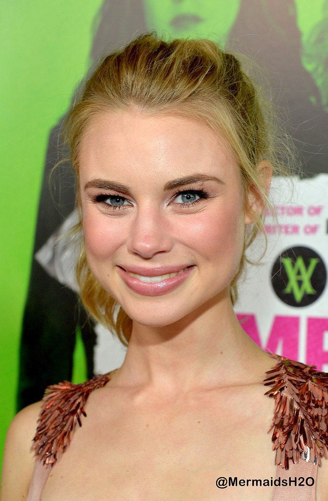 Lucy Fry-Vampire Academy premiere Los Angeles 2014