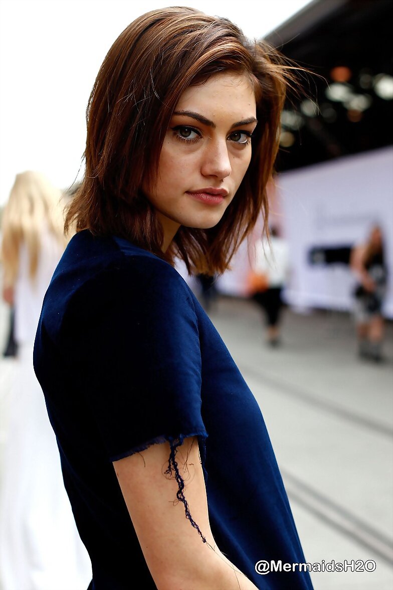 Phoebe Tonkin - Street Style Day 1 MBFW Australia