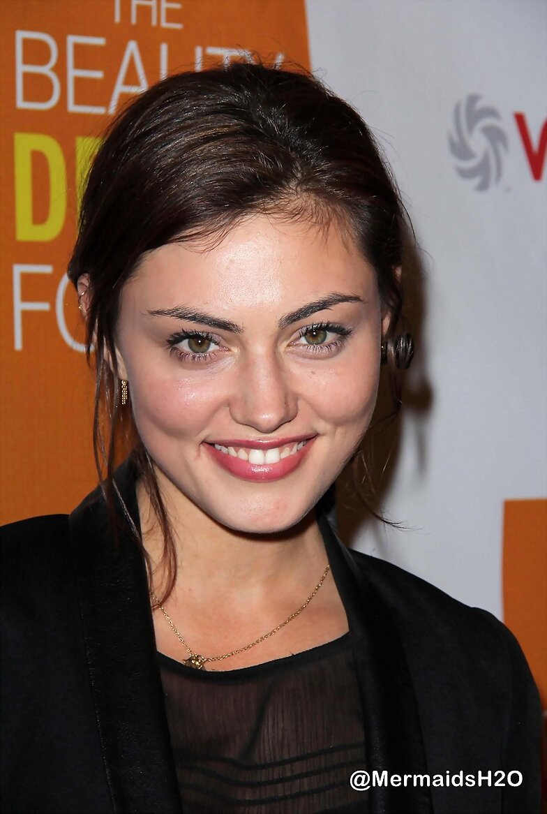Phoebe Tonkin -Book Launch Party for The Beauty...