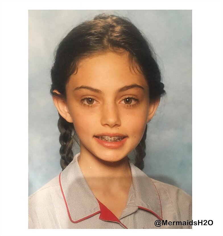 Phoebe Tonkin de pequeña