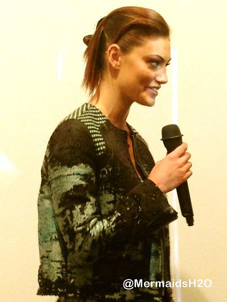 Phoebe Tonkin -Opening Shu Uemura Art of Hair 2013