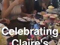 Claire Holt celebrando su despedida de soltera