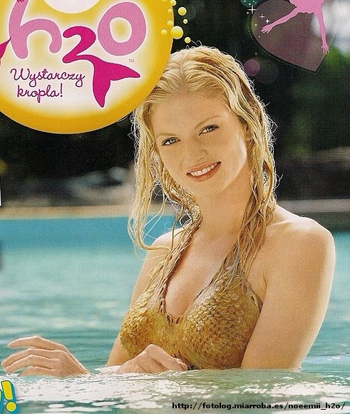 Rikki en el agua