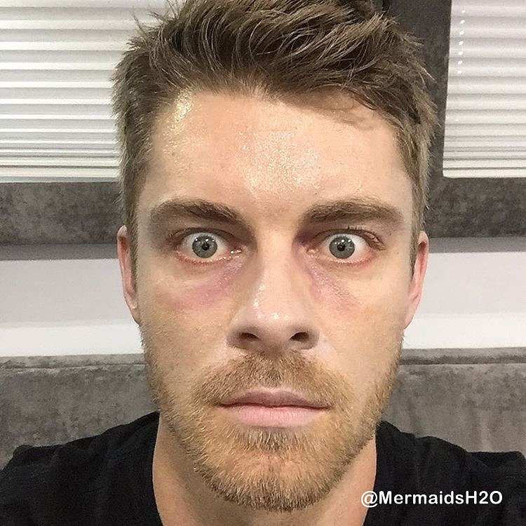 Luke Mitchell en la serie Agents of SHIELD