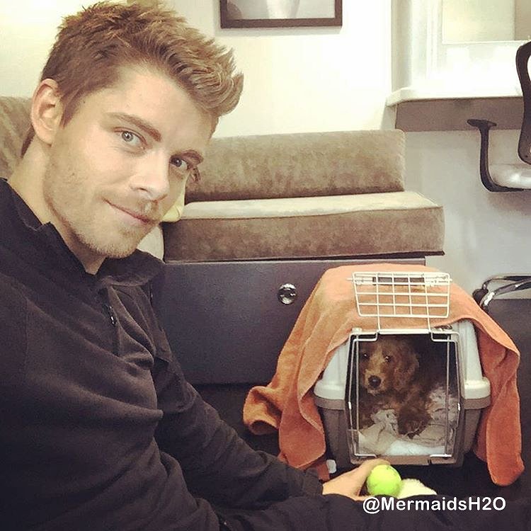 Luke Mitchell en la serie Agents of SHIELD