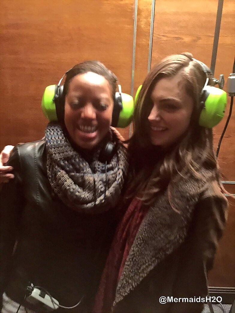 Behind the scenes Phoebe Tonkin en The Originals
