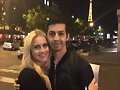 Claire Holt con un fan en Paris, Francia 2016