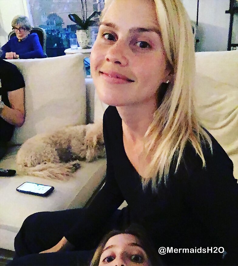 Claire Holt en Paris, Francia 2016