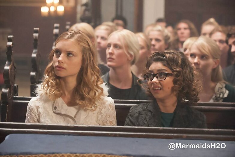 Lucy Fry en la pelicula Vampire Academy