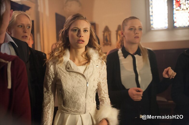Lucy Fry en la pelicula Vampire Academy
