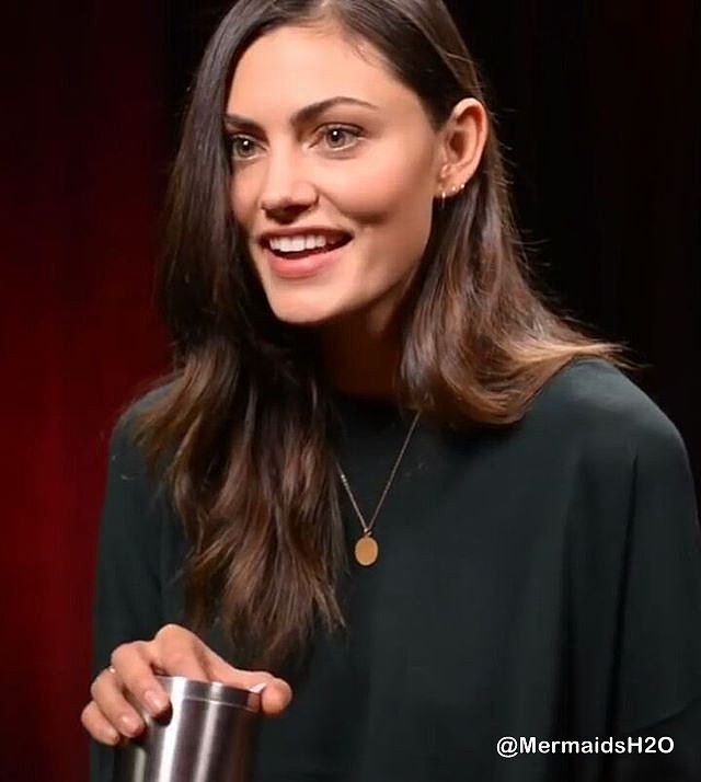 Behind the scenes Phoebe Tonkin en The Originals