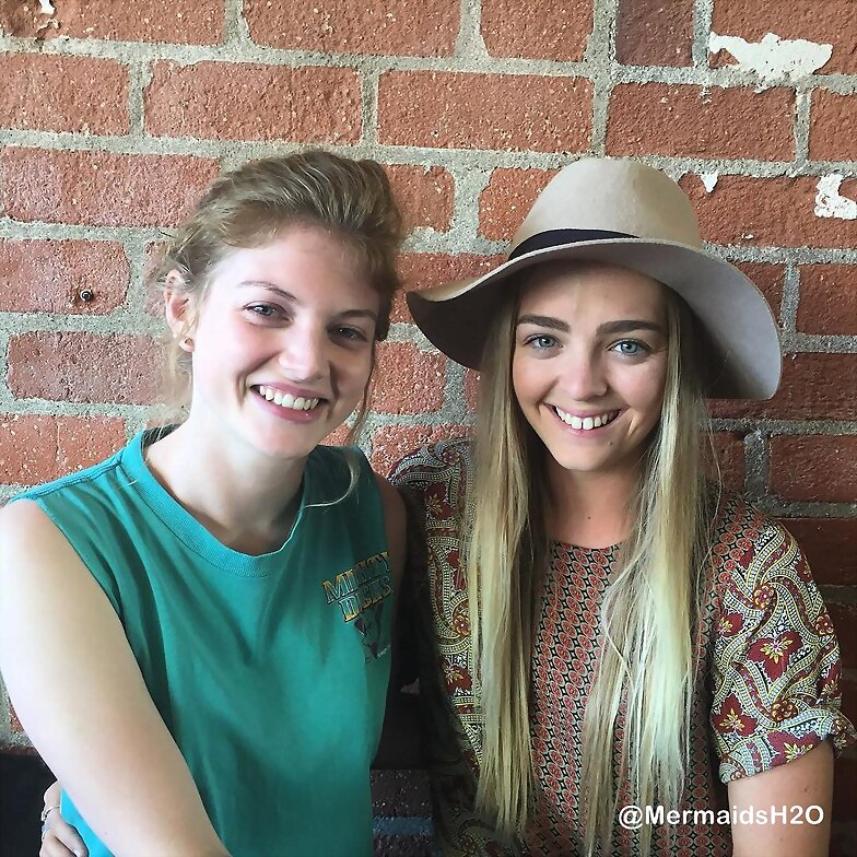 Cariba Heine y Cleo Massey en Los Angeles en 2016