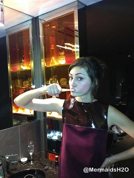 Phoebe Tonkin - Fashion Week Day 2 @ MBFW 2013