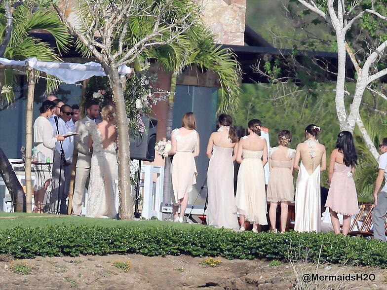 Phoebe Tonkin en la boda de Teresa Palmer | 2013