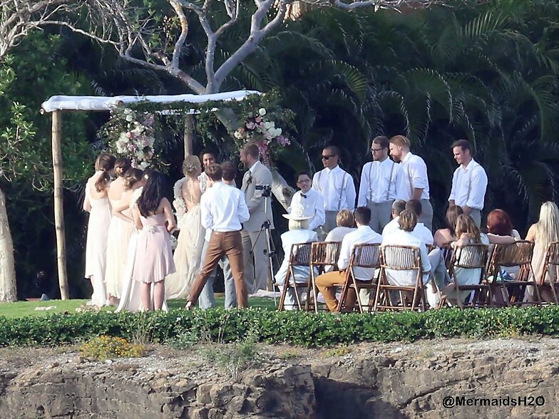 Phoebe Tonkin en la boda de Teresa Palmer | 2013