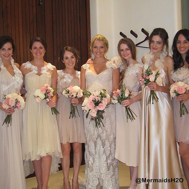 Phoebe Tonkin en la boda de Teresa Palmer | 2013