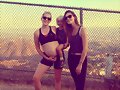 Phoebe Tonkin &amp; Teresa Palmer en Los Angeles