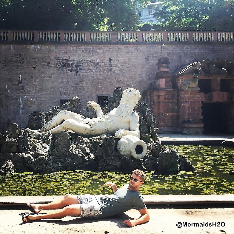 Luke Mitchell en Germany